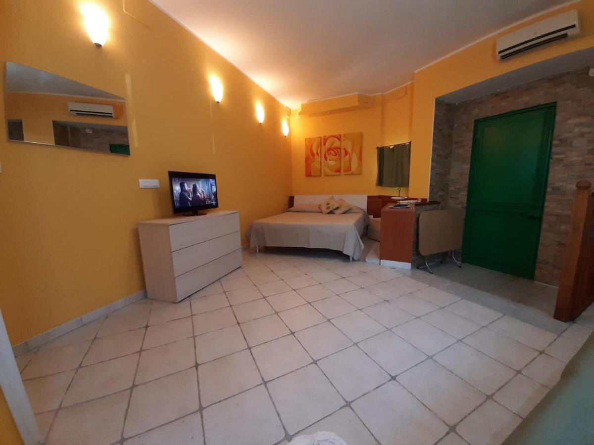 Bed and Breakfast San Nicolo House Aci Catena Zewnętrze zdjęcie