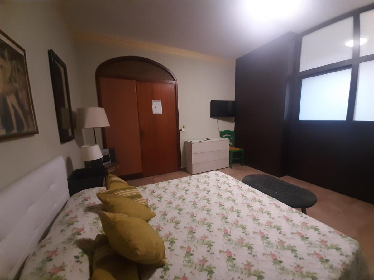 Bed and Breakfast San Nicolo House Aci Catena Zewnętrze zdjęcie