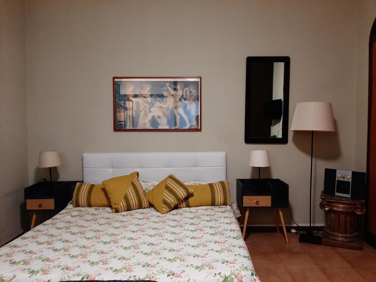 Bed and Breakfast San Nicolo House Aci Catena Zewnętrze zdjęcie