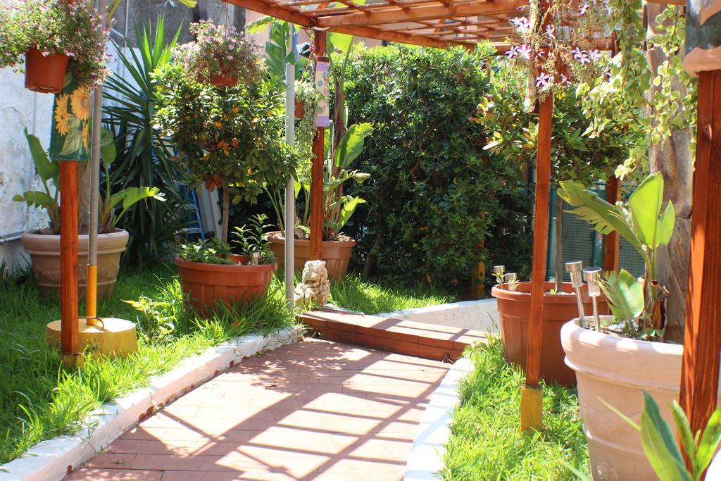 Bed and Breakfast San Nicolo House Aci Catena Zewnętrze zdjęcie