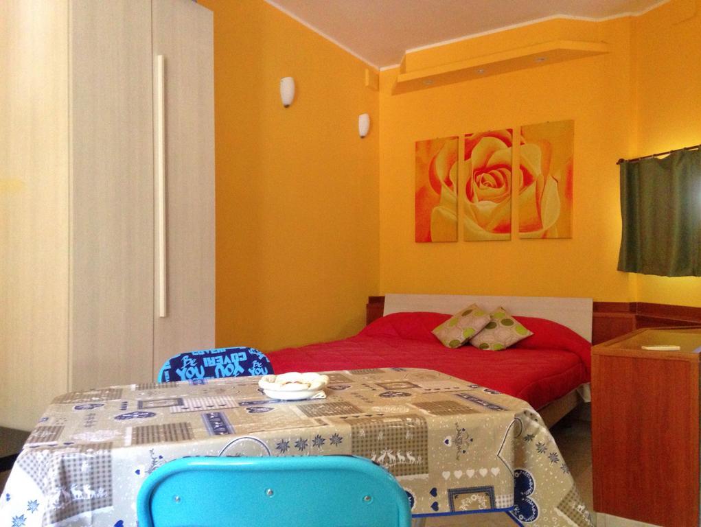 Bed and Breakfast San Nicolo House Aci Catena Zewnętrze zdjęcie