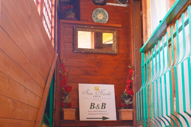 Bed and Breakfast San Nicolo House Aci Catena Zewnętrze zdjęcie