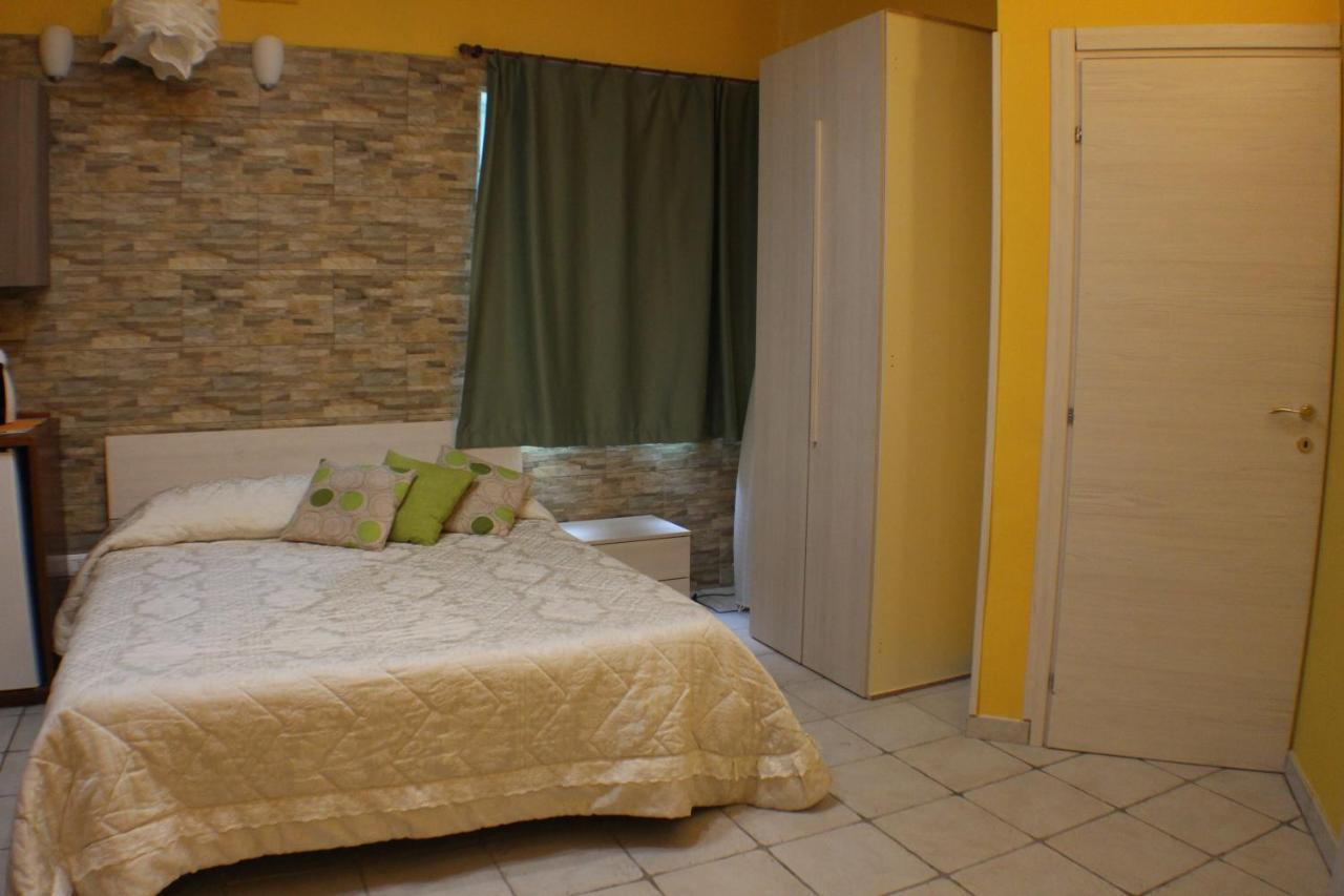 Bed and Breakfast San Nicolo House Aci Catena Zewnętrze zdjęcie