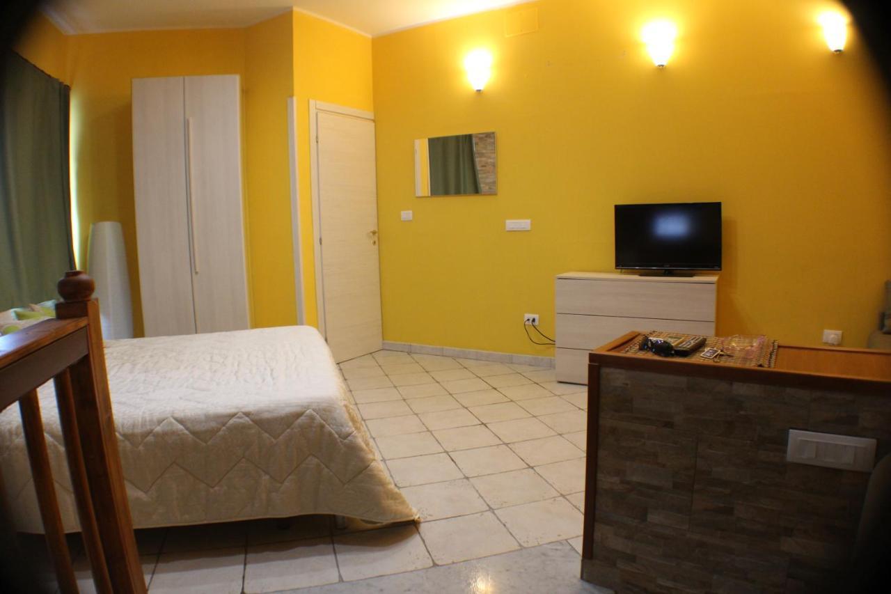 Bed and Breakfast San Nicolo House Aci Catena Zewnętrze zdjęcie